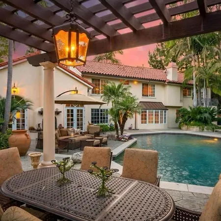 @ Marbella Lane - Hidden Gem In Orange County Villa
